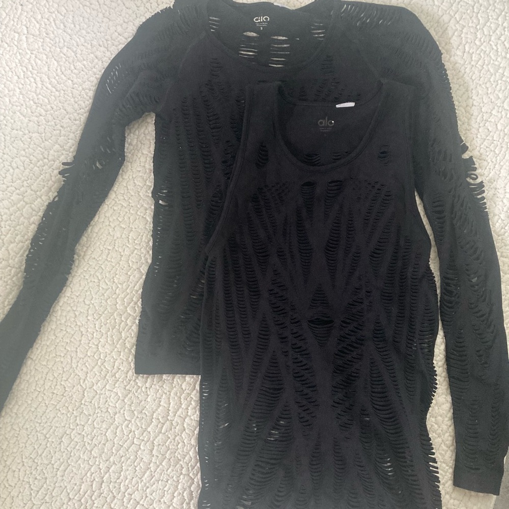 ALO Yoga Black Long Sleeve Top